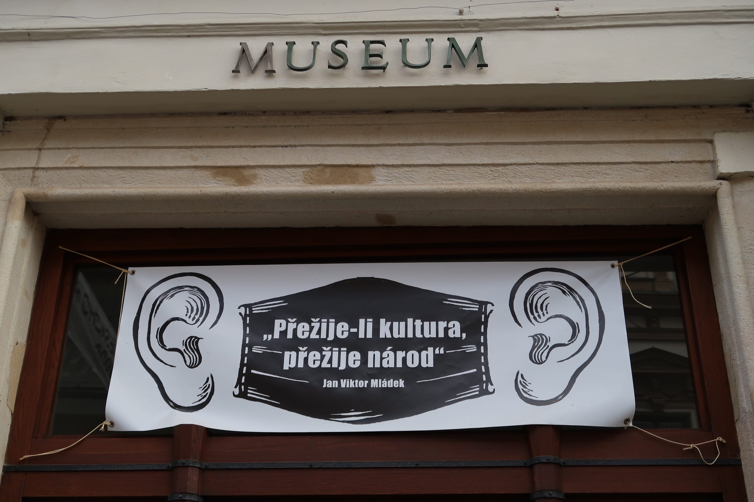 Banner kampaně Přežije-li kultura, přežije národ