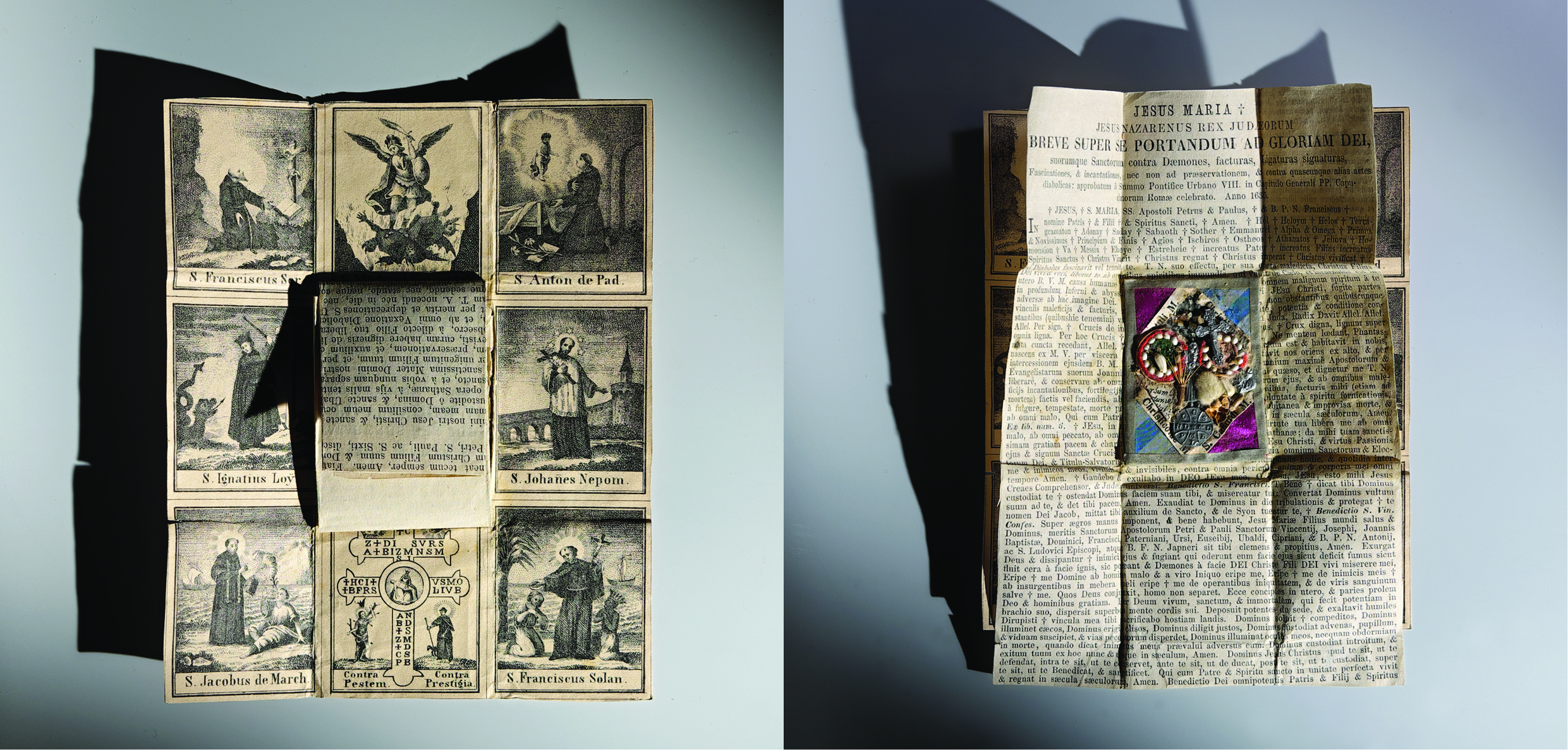 Devítkový políčkový škapulíř tzv. Breverl složený slepený tisk s obrázky svatých