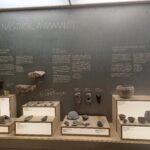 Instalace expozice Archeologie Českého ráje