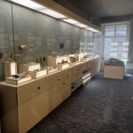 Instalace expozice Archeologie Českého ráje