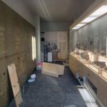 Instalace expozice Archeologie Českého ráje
