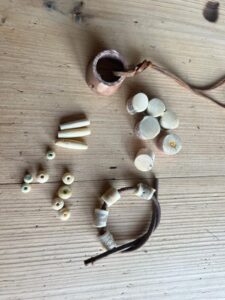 Workshop: Šperk z kosti